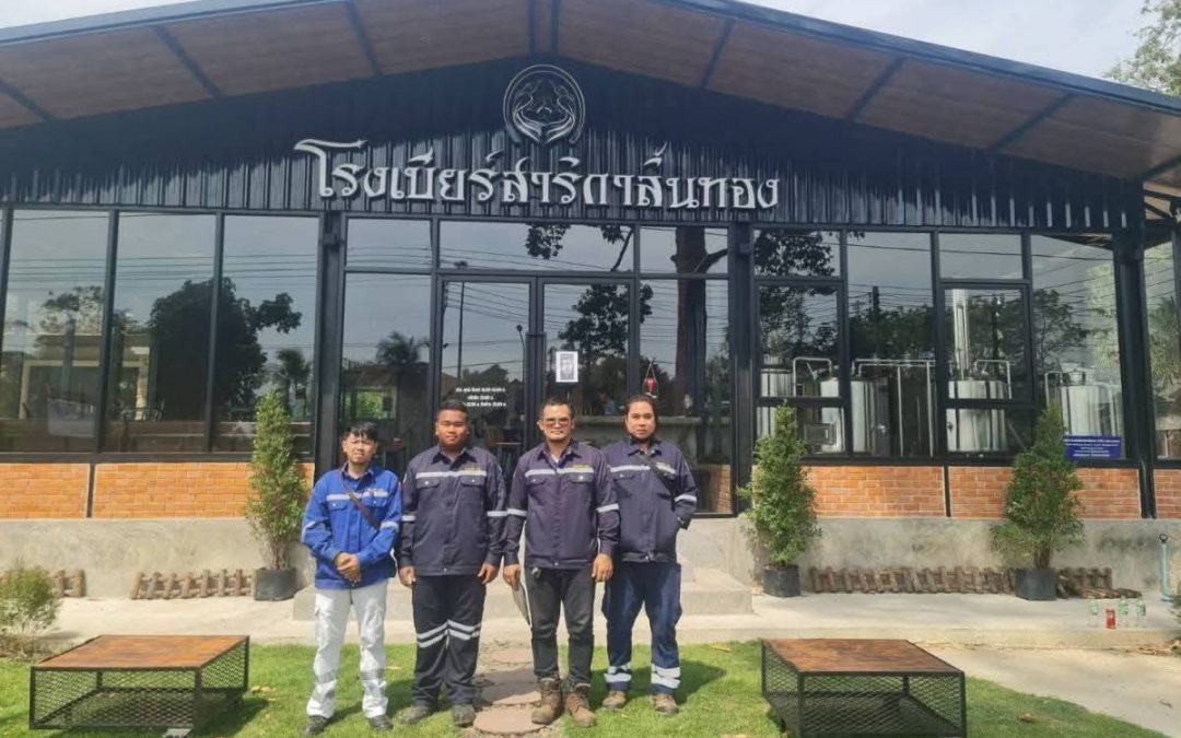 ตรวจสอบปริมาตรถังบรรจุเครื่องดื่มร่วมกับเจ้าหน้าที่สรรพสามิต ณ โรงเบียร์ จ.นครนายก