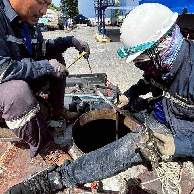 ตรวจสอบปริมาตรถังทรงกระบอกแนวนอน และติดตั้งสเกล ณ คลังน้ำมันบางปะกง  จังหวัดฉะเชิงเทรา